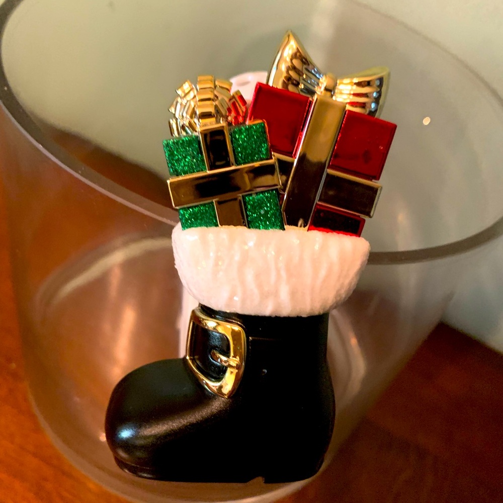 Bath & Body Works Santa wallflower plug